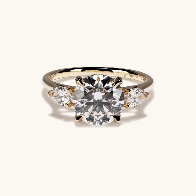 Luxury Meets Affordability – Jewelry Sale Now Live 2.27 Round Lab Diamond 3-Stone Engagement Ring