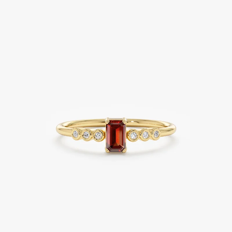 Holiday Jewelry Sale – Perfect Gifts At The Best Prices Garnet and Diamond Engagement Ring, Cher Holiday Jewelry Sale – Perfect Gifts At The Best Prices Garnet and Diamond Engagement Ring, Cher