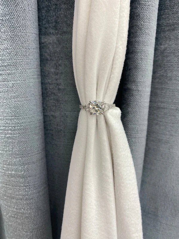 Unmissable Jewelry Sale – Shop Before It's Too Late Ruth Three Stone Engagement Ring Unmissable Jewelry Sale – Shop Before It's Too Late Ruth Three Stone Engagement Ring
