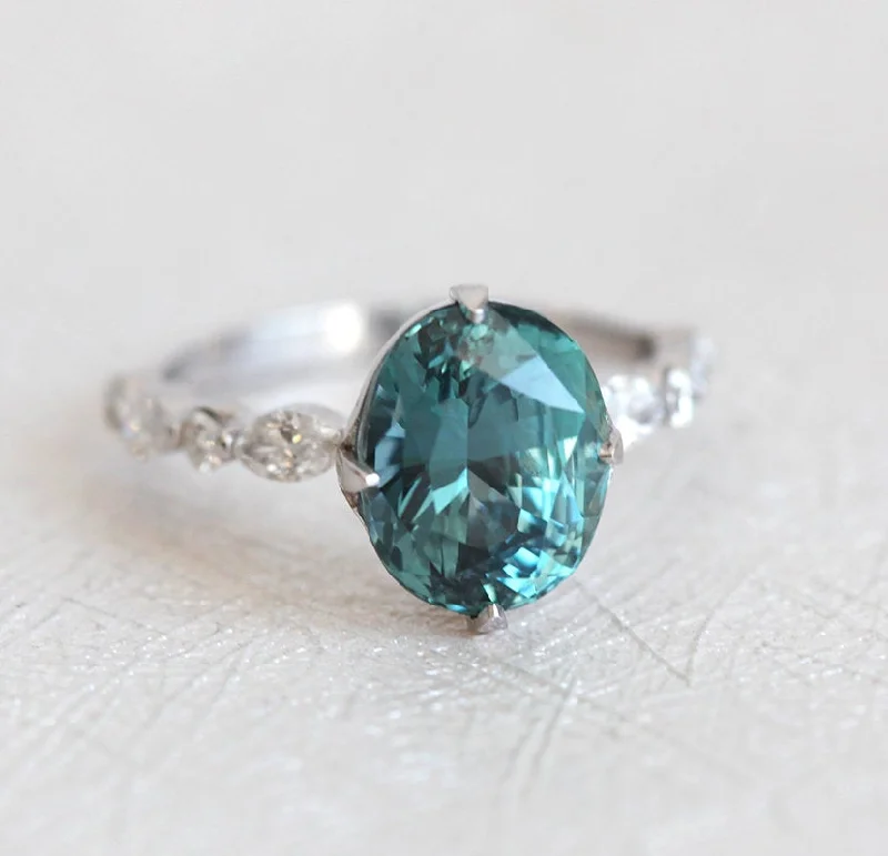 Paris Teal Sapphire Diamond Ring