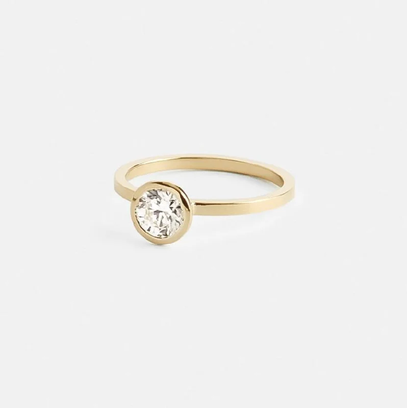 Dainty And Elegant Jewelry Now At Reduced Prices Mana Ring with 1.00ct Lab-grown Diamond in Gold