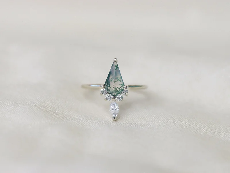 Eco-Friendly Sustainable Jewelry For Conscious Buyers Polaris Ring in Moss Agate