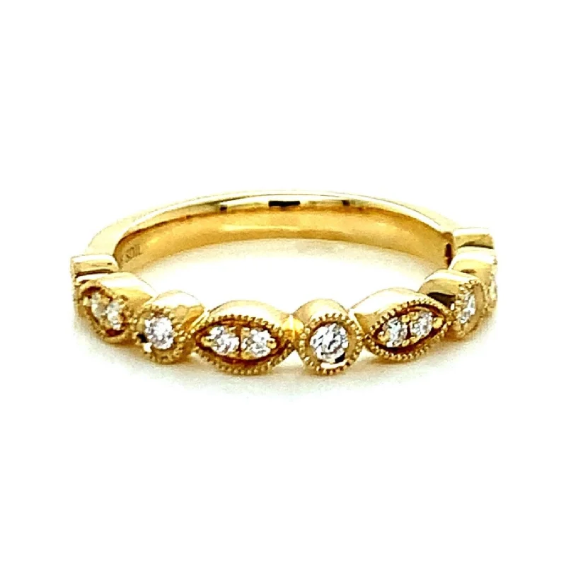 Modern Statement Jewelry For Bold Styling 14K Yellow Gold Vintage Style Diamond Wedding Band Modern Statement Jewelry For Bold Styling 14K Yellow Gold Vintage Style Diamond Wedding Band