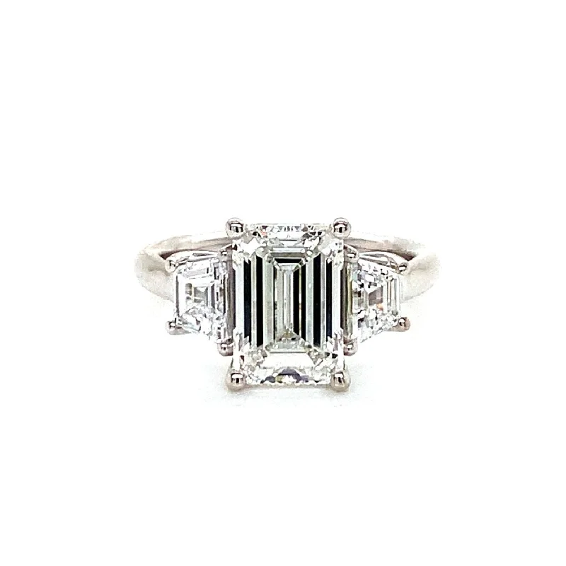 Affordable Glamour – Premium Jewelry For Less 3.77ct tw 3 Stone Laboratory-Grown Diamond Engagement Ring