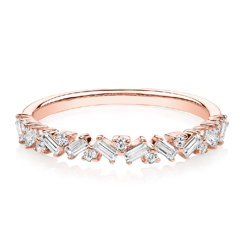 Jewelry Clearance Sale – Final Reductions Dress ring with 0.56 carats* of diamond simulants in 10 carat rose gold Jewelry Clearance Sale – Final Reductions Dress ring with 0.56 carats* of diamond simulants in 10 carat rose gold
