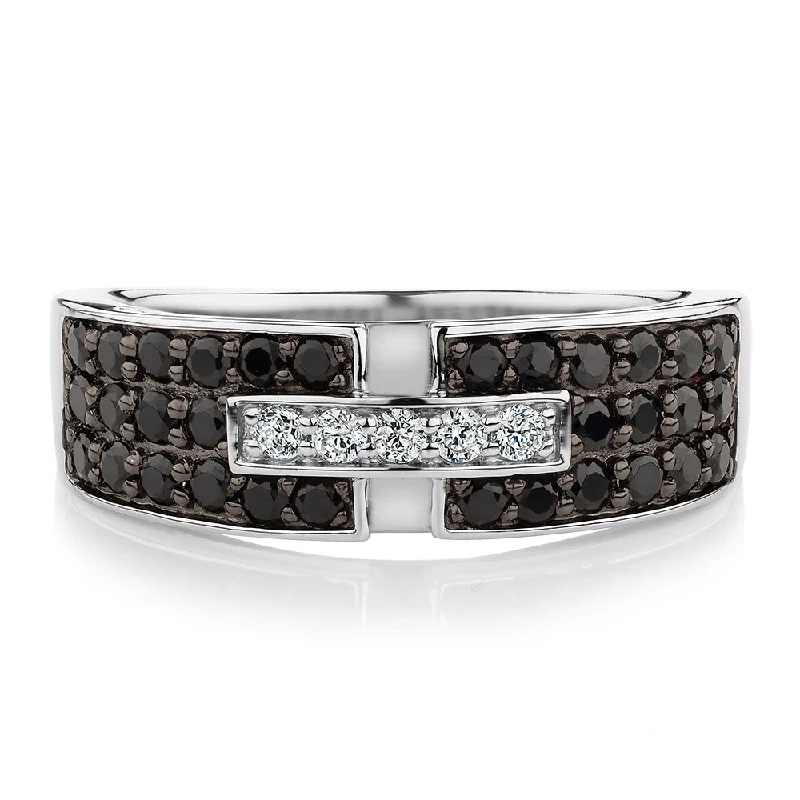 Trendy And Classic Jewelry Now At Reduced Prices Dress ring with 0.79 carats* of diamond simulants in sterling silver
