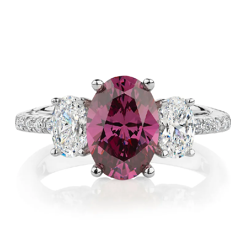Beautiful Jewelry, Breathtaking Discounts – Hurry In Dress ring with rhodolite simulant and 1.01 carats* of diamond simulants in sterling silver