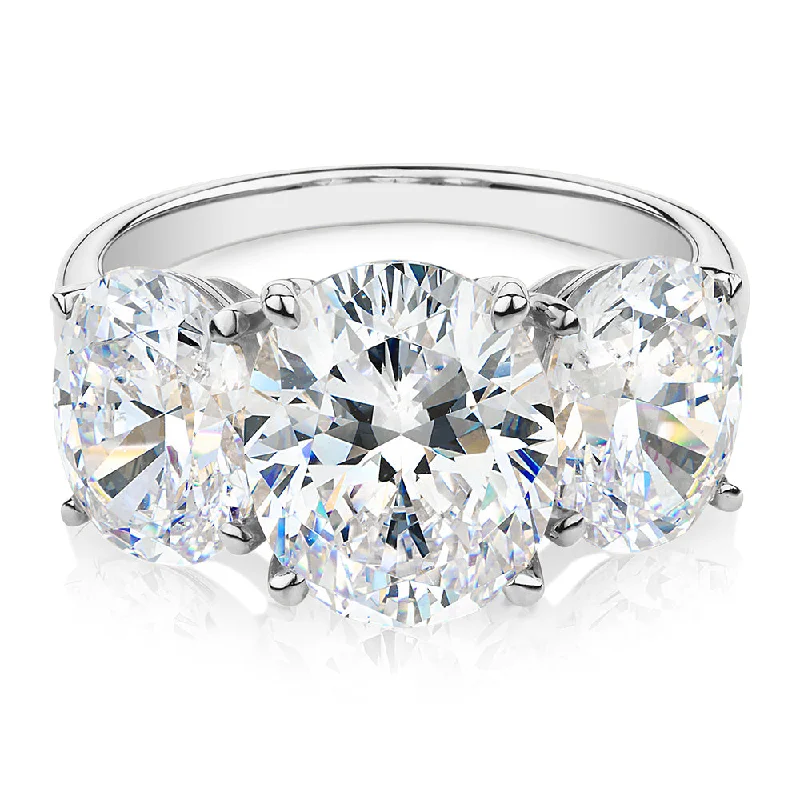 Fashion-Forward Jewelry At Incredible Prices Three stone ring with 7.57 carats* of diamond simulants in 10 carat white gold Fashion-Forward Jewelry At Incredible Prices Three stone ring with 7.57 carats* of diamond simulants in 10 carat white gold