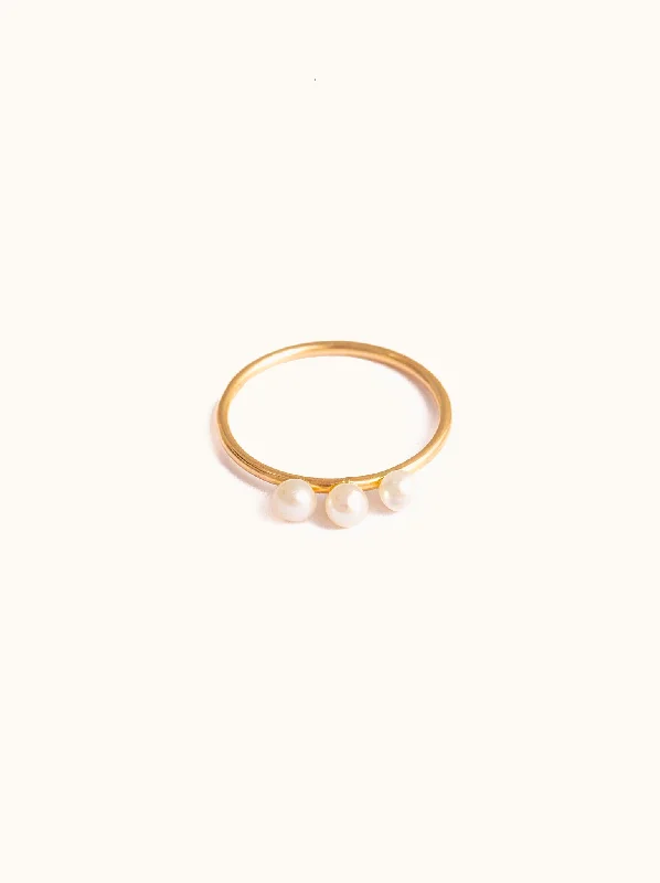 The Perfect Accessory For Less – Jewelry Sale Live Triple Pearl Stacker