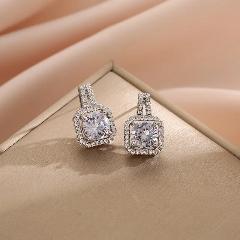 Luxury Jewelry At Unbeatable Discounts Women's Fashion Simple Design Earrings 469369 Luxury Jewelry At Unbeatable Discounts Women's Fashion Simple Design Earrings 469369