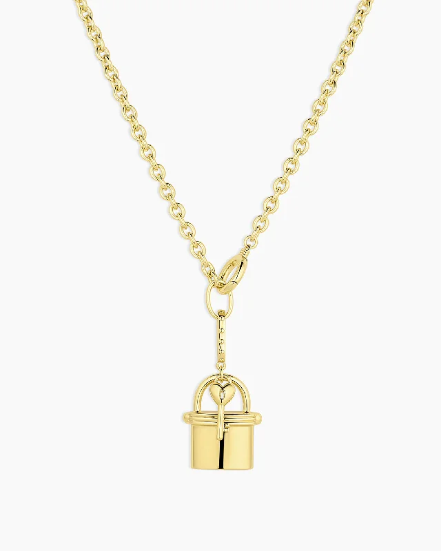 Exclusive Jewelry Markdowns – Limited-Time Offer Avery Love Lock Necklace
