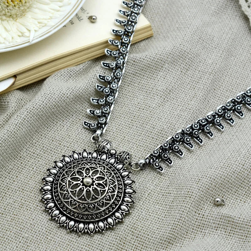 Best Jewelry Sale – Shop Exclusive Designs Now Kalpi Silver Oxidized Long Necklace