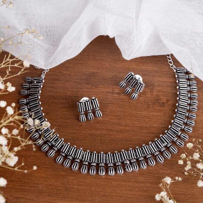 High-End Jewelry, Now More Affordable Than Ever Teejh Jashwi  Choker Necklace Set