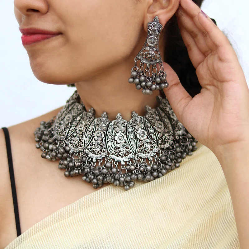 Exclusive Gemstone Jewelry At Special Prices Teejh Shreejal Antique Silver Oxidised Necklace Set Exclusive Gemstone Jewelry At Special Prices Teejh Shreejal Antique Silver Oxidised Necklace Set