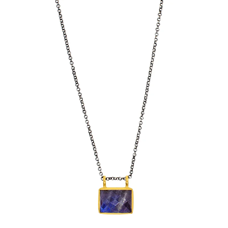 Timeless Beauty, Unbeatable Deals – Jewelry Sale On Window to the Soul Necklace in Labradorite & Gold & Antiqued Silver Timeless Beauty, Unbeatable Deals – Jewelry Sale On Window to the Soul Necklace in Labradorite & Gold & Antiqued Silver