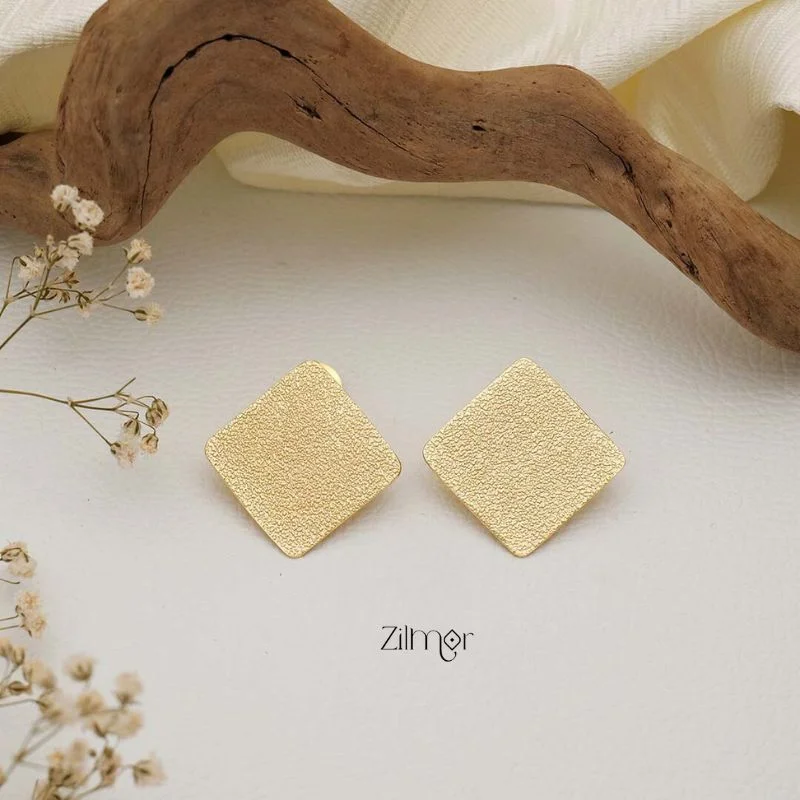 Shop Dazzling Jewelry At The Best Prices Square Brass  Stud Earrings - AS100730