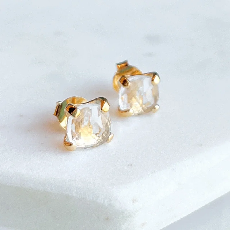 Chic And Stylish Jewelry At Discounted Prices Gemstone Cushion Stud Earrings: Clear quartz Chic And Stylish Jewelry At Discounted Prices Gemstone Cushion Stud Earrings: Clear quartz