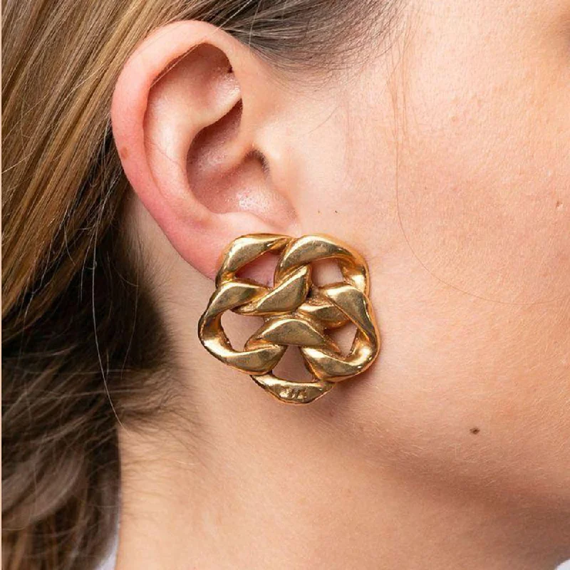 Classic And Modern Jewelry Styles On Sale Manath Jewels Gold Plated Matte Finish Korean Style Stud Earrings Classic And Modern Jewelry Styles On Sale Manath Jewels Gold Plated Matte Finish Korean Style Stud Earrings