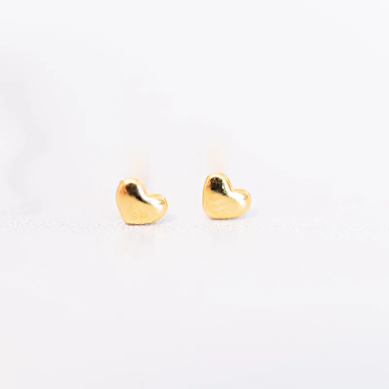 Elegant Designs, Unbeatable Discounts – Shop Jewelry Now Mini Gold Heart Stud Earrings Elegant Designs, Unbeatable Discounts – Shop Jewelry Now Mini Gold Heart Stud Earrings