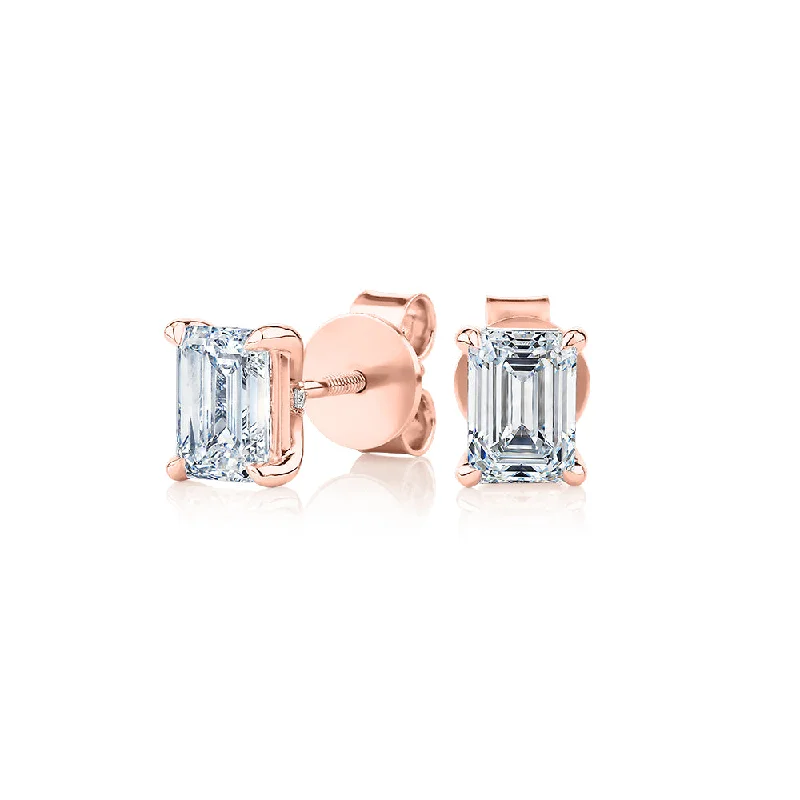 Chic And Stylish Jewelry At Discounted Prices Signature Simulant Diamond 1.40 carat* TW emerald cut stud earrings in 10 carat rose gold Chic And Stylish Jewelry At Discounted Prices Signature Simulant Diamond 1.40 carat* TW emerald cut stud earrings in 10 carat rose gold