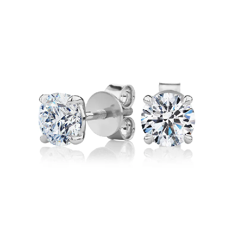 Unbeatable Offers On Luxury And Everyday Jewelry Signature Simulant Diamond 2.00 carat* TW round brilliant stud earrings in 14 carat white gold Unbeatable Offers On Luxury And Everyday Jewelry Signature Simulant Diamond 2.00 carat* TW round brilliant stud earrings in 14 carat white gold