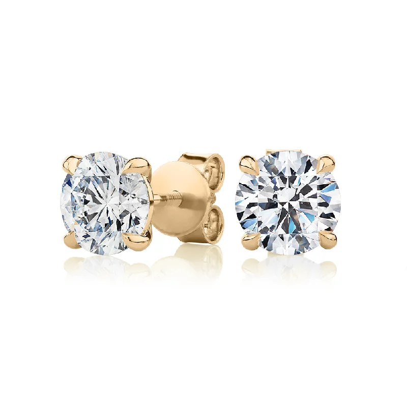 Jewelry Clearance Event – Last Chance For Stunning Deals Signature Simulant Diamond 3.00 carat* TW round brilliant stud earrings in 10 carat yellow gold Jewelry Clearance Event – Last Chance For Stunning Deals Signature Simulant Diamond 3.00 carat* TW round brilliant stud earrings in 10 carat yellow gold