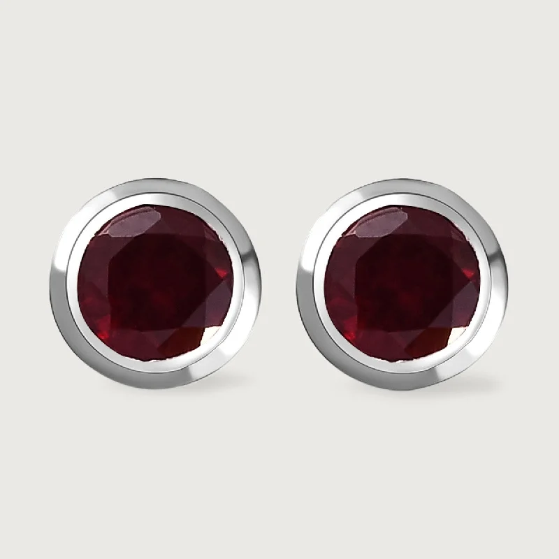 Your Perfect Accessory Now At The Best Price Solitaire Birthstone Stud Earrings