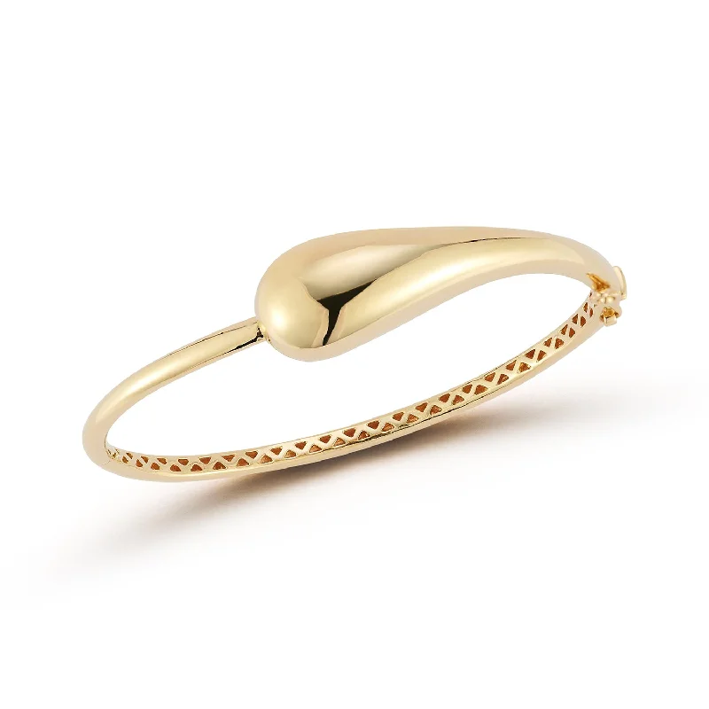 Exclusive Jewelry Sale – Grab Timeless Pieces Now 14kt Gold Water Droplet Bracelet