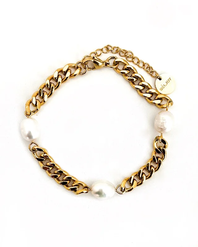 Your Dream Jewelry At Dream Prices Blinny Cuban Chain Pearl Bracelet || Choose Style Your Dream Jewelry At Dream Prices Blinny Cuban Chain Pearl Bracelet || Choose Style