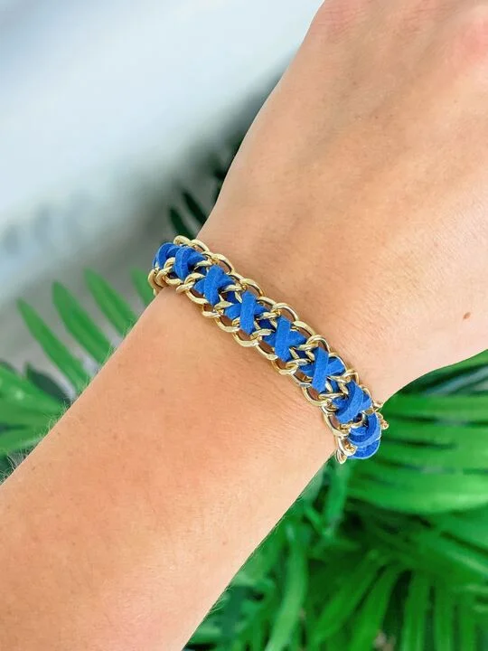 High-End Sparkle, Low-End Prices – Shop Now Link Toggle Bracelet - Blue