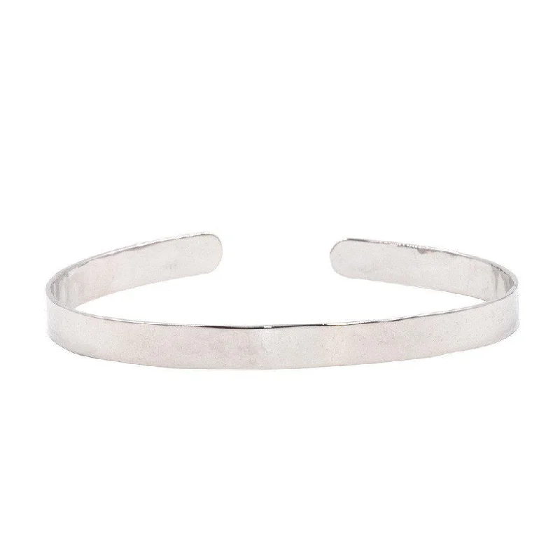 Affordable Glamour – Must-Have Jewelry At Special Rates Thin Polished Cuff in Silver Affordable Glamour – Must-Have Jewelry At Special Rates Thin Polished Cuff in Silver