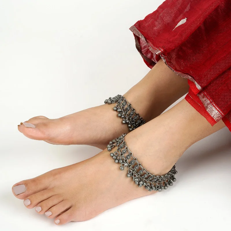 Once-A-Year Jewelry Sale – Grab Your Favorites Now Teejh Aradhya Oxidised Anklet