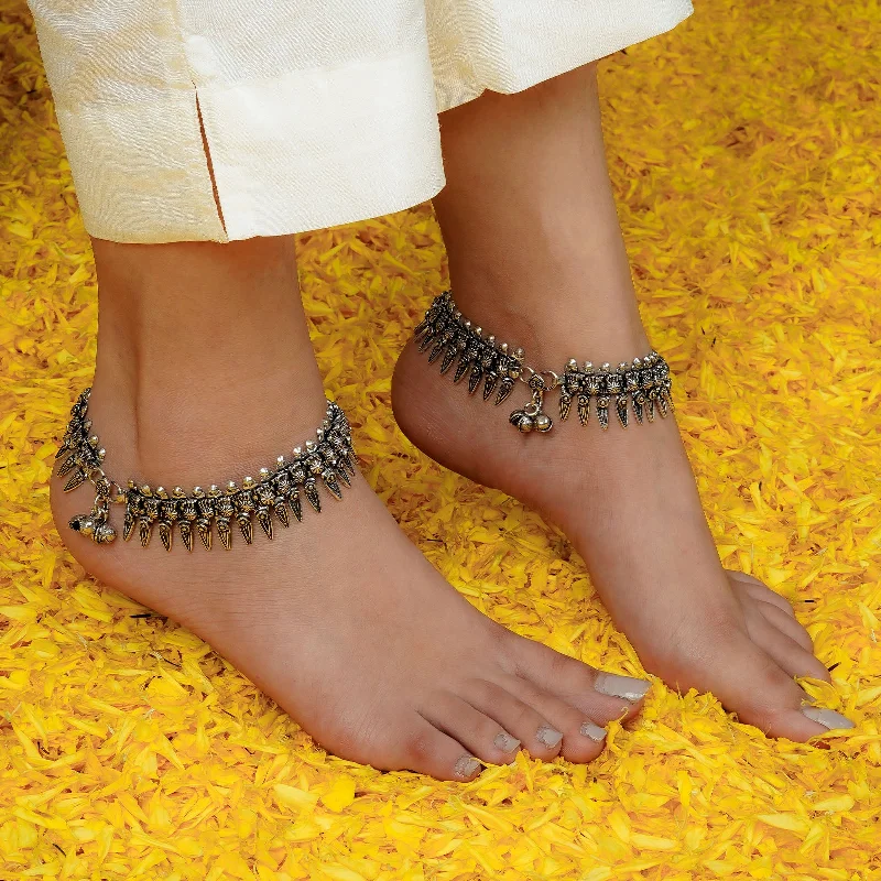 Jewelry Clearance Event – Stock Up Before It's Over Teejh Rasa Silver Oxidised Anklets