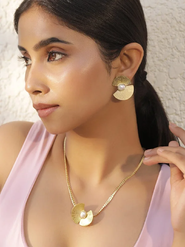 Exclusive Jewelry Offers – Shine For Less 18KT Gold Plated Stainles Steel Tarnish Free Waterproof Demi-Fine Necklace Set Exclusive Jewelry Offers – Shine For Less 18KT Gold Plated Stainles Steel Tarnish Free Waterproof Demi-Fine Necklace Set