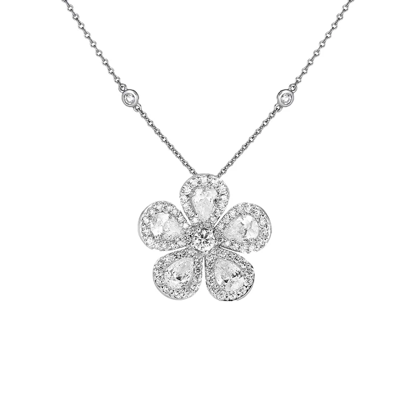 Get Your Favorite Jewelry At The Best Price Classic Flower Necklace with Diamonds