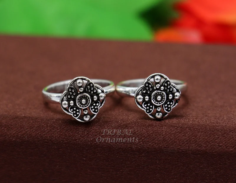 Grab Stylish Jewelry Before The Sale Ends 925 sterling silver amazing flower design handmade toe ring, toe band stylish modern women's brides jewelry, india traditional jewelry ytr53 Grab Stylish Jewelry Before The Sale Ends 925 sterling silver amazing flower design handmade toe ring, toe band stylish modern women's brides jewelry, india traditional jewelry ytr53
