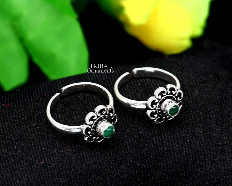 Unique Jewelry For Less – Shop The Sale Now 925 sterling silver handmade fabulous tiny toe ring band green stone tribal belly dance vintage style ethnic jewelry from India toer145 Unique Jewelry For Less – Shop The Sale Now 925 sterling silver handmade fabulous tiny toe ring band green stone tribal belly dance vintage style ethnic jewelry from India toer145