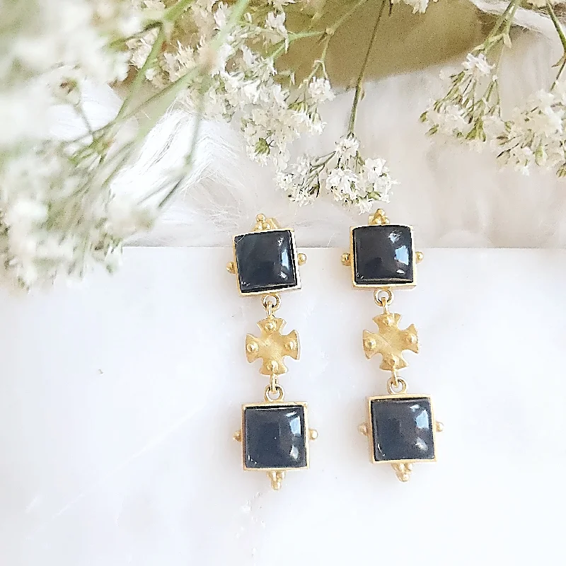 The Biggest Jewelry Sale Of The Year Is Here Flawless Earrings ( limited )