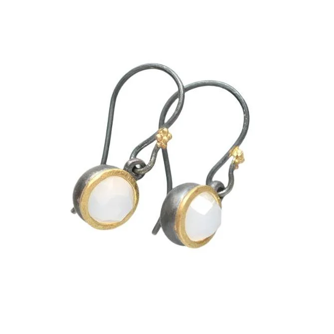 Discounted Jewelry For A Glamorous Look Chalcedony Kettle Earrings