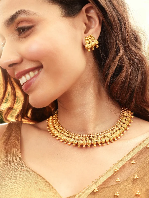 Chic, Trendy, And Affordable Jewelry Sale Rubans Divine Allure 22k Gold-Plated Necklace Set in Timeless Elegance Chic, Trendy, And Affordable Jewelry Sale Rubans Divine Allure 22k Gold-Plated Necklace Set in Timeless Elegance