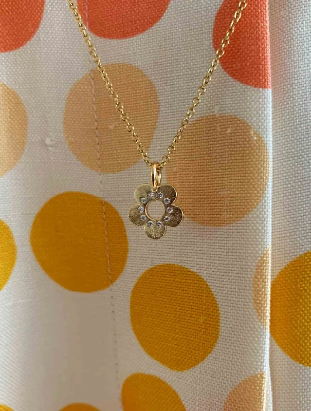 Waterproof Stainless Steel Jewelry For Lasting Beauty Flower Power 18K Gold Pendant w. Diamonds