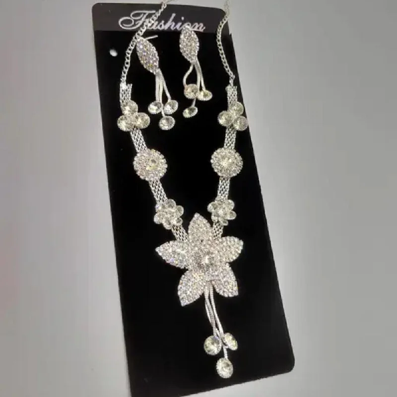 Elegant Jewelry, Exclusive Prices – Shop Now Manisha Jewellery  Silver Plated Austrian Stone Necklace Set