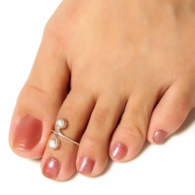 Modern Statement Jewelry For Bold Styling Pearl Sterling Silver Toe Rings (Pair)