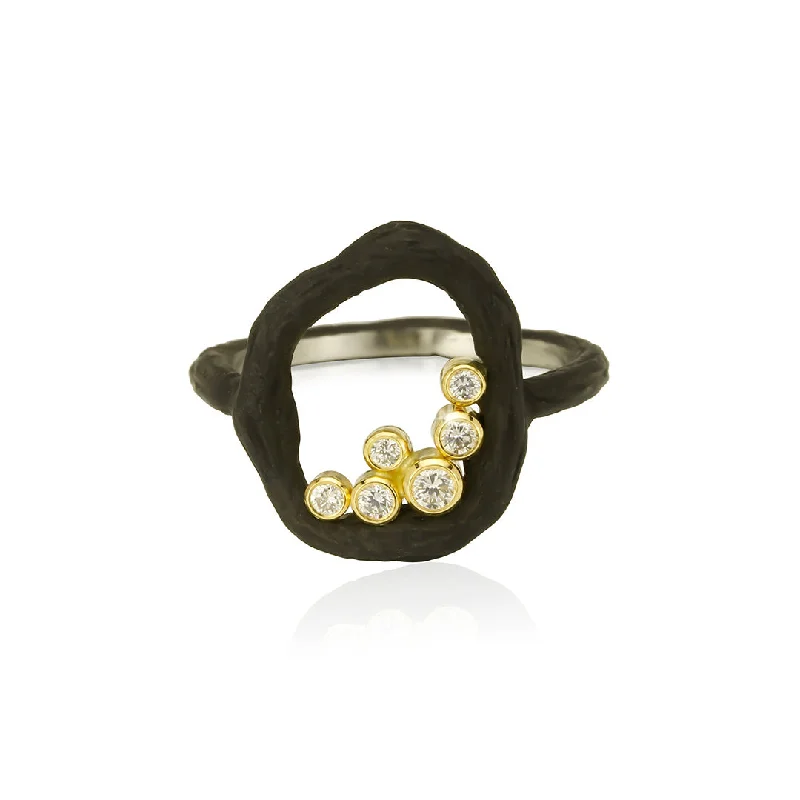 Pebble Diamond Small Circle Ring