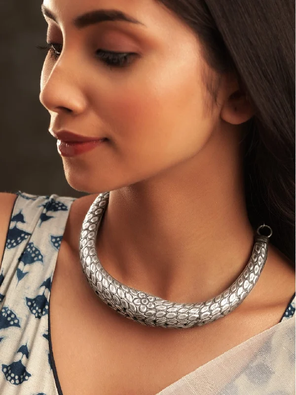 Dazzle With Discounts – Shop Jewelry On Sale Rubans Elegant Oxidized Silver Plated Floral Choker Necklace Dazzle With Discounts – Shop Jewelry On Sale Rubans Elegant Oxidized Silver Plated Floral Choker Necklace