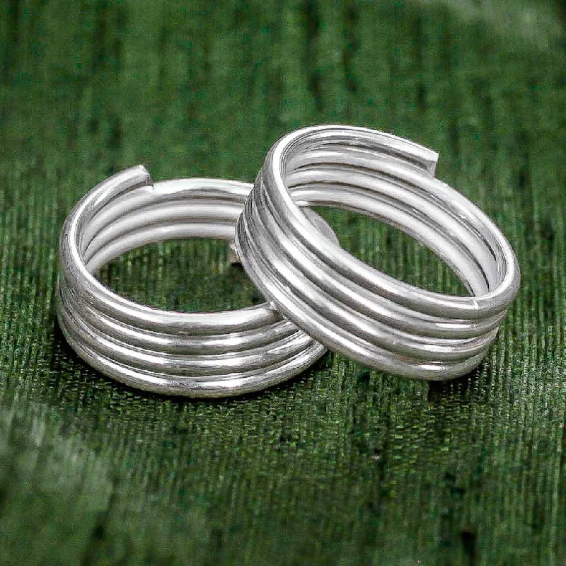 Timeless Jewelry Styles At Wallet-Friendly Prices Silver Spiral Toe Ring (Pair)