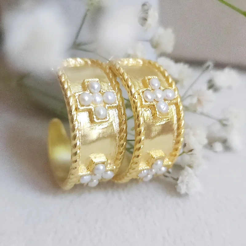 Elevate Your Outfit With Discounted Statement Jewelry The Light (med pearl hoop)